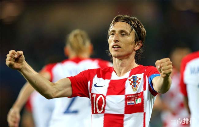 曼联1-1负于西汉姆联，B费错失绝杀，全场射门6次，未进，5轮仅1胜。