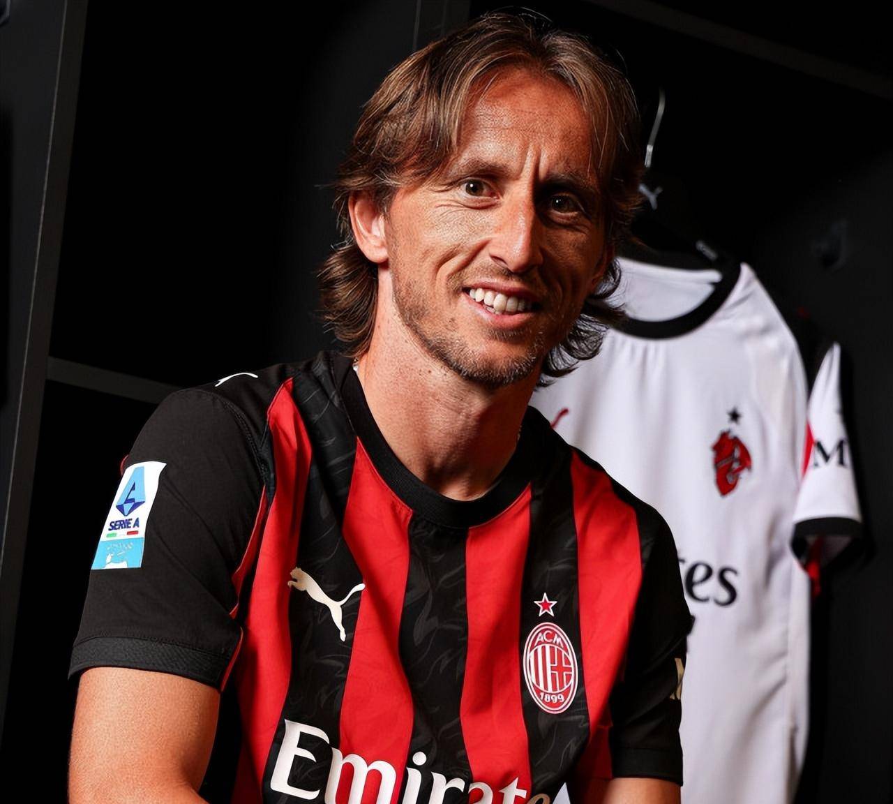 几十人参与斗殴，网传安徽省青少年足球联赛爆发大规模冲突