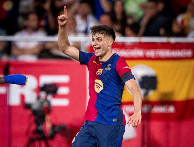 官方：阿森纳签下16岁金特罗兄弟，两人于2027年正式加盟